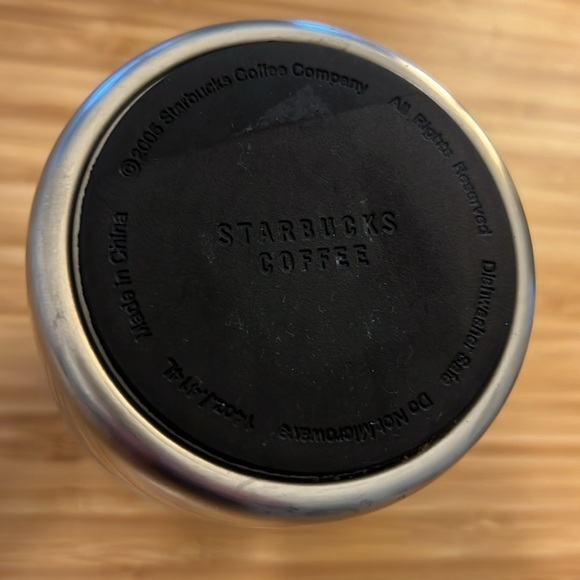 Starbucks Classic 2005 Curved Mug 14 oz - Picture 7 of 7